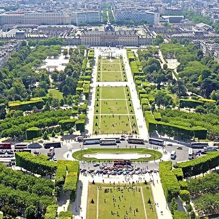 Splendid 2bdrs Flat With Balcony-paris 15 - Mid T * פריז