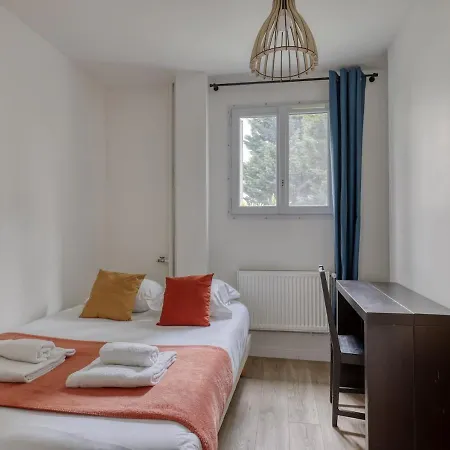 Apartment Splendid 2bdrs Flat With Balcony-paris 15 - Mid T *