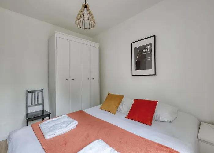 Splendid 2bdrs Flat With Balcony-paris 15 - Mid T 公寓 *